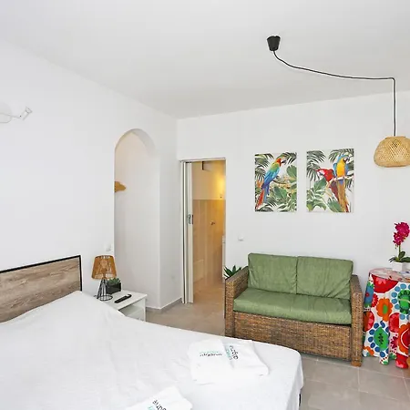 Apartman A13 - Channel Street *